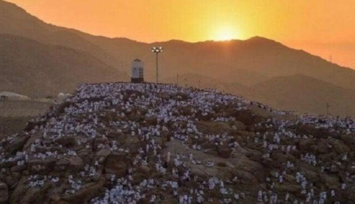 حجز رحلة إلى جبل عرفات من مكة