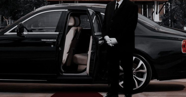 كيف تختار شركة موثوقة لنقل الركاب داخل المملكة؟ دليل شامل لاختيار أفضل خدمة نقل